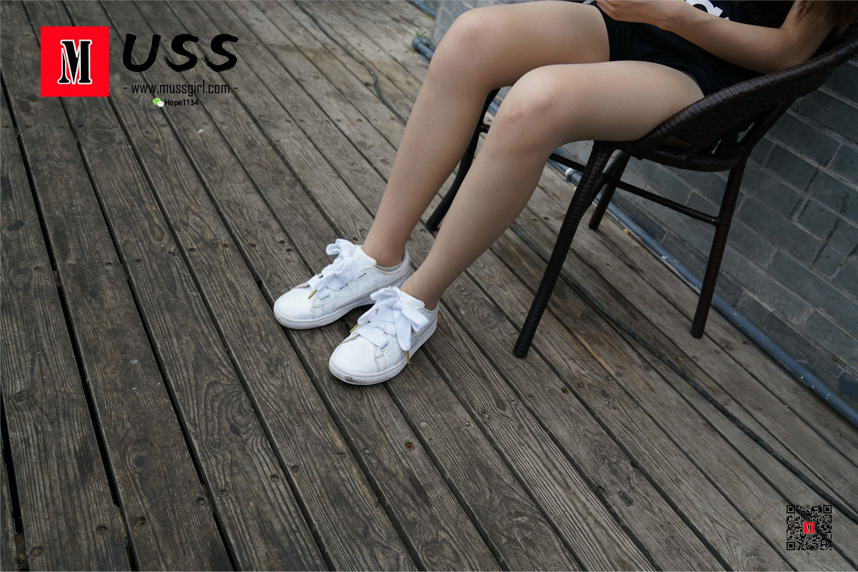 MussGirl慕丝女郎  NO.009 开心少女腿腿